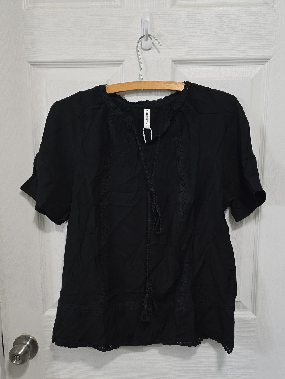 Black Tie-Front Women’s Swim Coverup Top